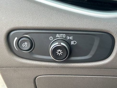 Used 2025 Chevrolet Malibu LT FWD image 25