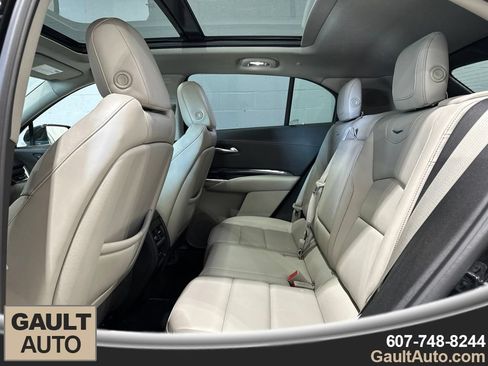 Used 2023 Cadillac XT4 Premium Luxury AWD/4WD image 15