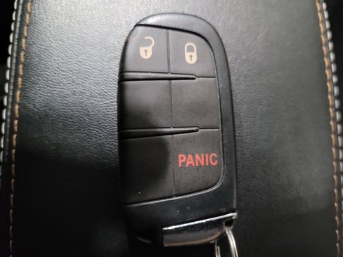 Used 2021 Jeep Compass Latitude AWD/4WD image 32