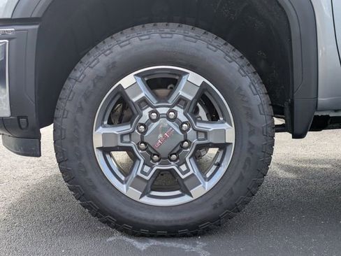 New 2026 GMC Sierra 3500 SLT w/ SLT Premium Package AWD/4WD image 12