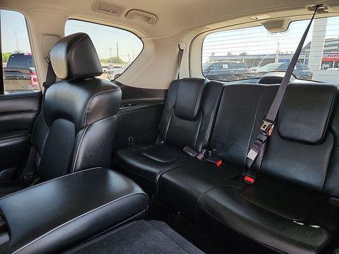 Used 2024 INFINITI QX80 Luxe AWD/4WD image 5