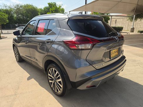 Used 2024 Nissan Kicks SV FWD image 5