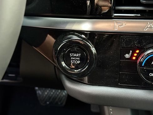 New 2026 Nissan Pathfinder SV image 18