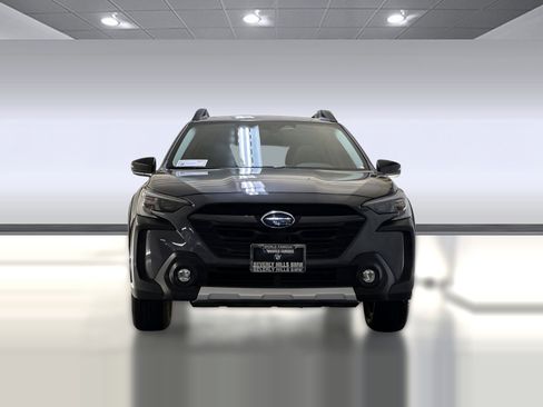 Used 2023 Subaru Outback Limited image 5