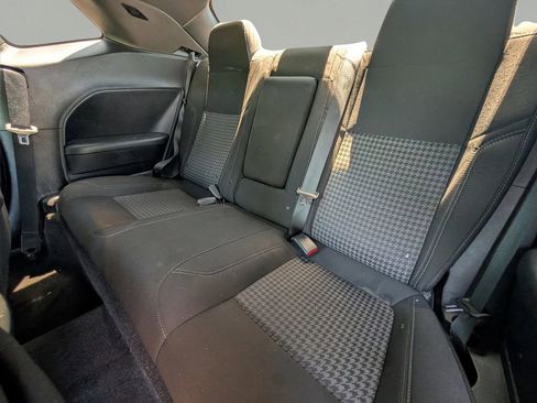 Used 2022 Dodge Challenger SXT RWD image 13