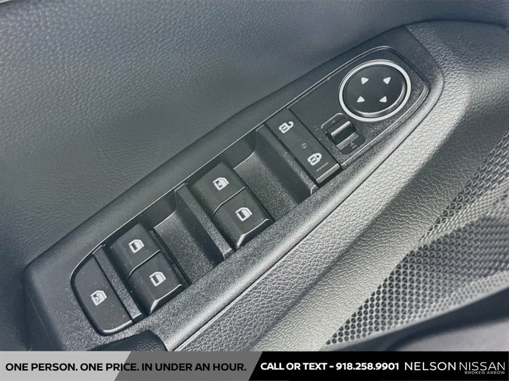 Used 2023 Kia Seltos S w/ Navigation Package AWD/4WD image 18