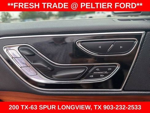Used 2018 Lincoln Navigator Reserve w/ Technology Package AWD/4WD image 25