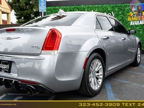 Used 2016 Chrysler 300 C RWD image 7