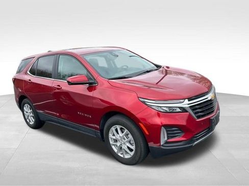 Used 2024 Chevrolet Equinox LT image 6