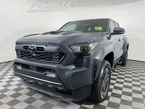 Used 2024 Toyota Tacoma TRD Sport image 29