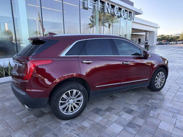 Used 2017 Cadillac XT5 Luxury w/ Driver Awareness Package FWD image 2