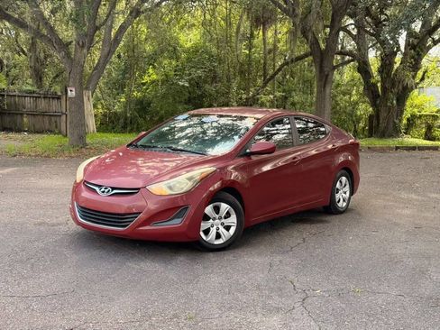 Used 2016 Hyundai Elantra SE FWD image 1