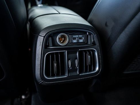 Used 2017 Maserati Levante w/ Luxury Package image 58