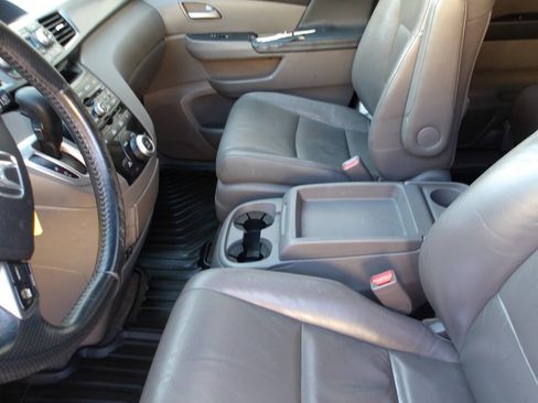 Used 2011 Honda Odyssey EX-L image 19