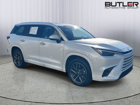 Certified 2025 Lexus TX 350 AWD w/ Technology Package image 8