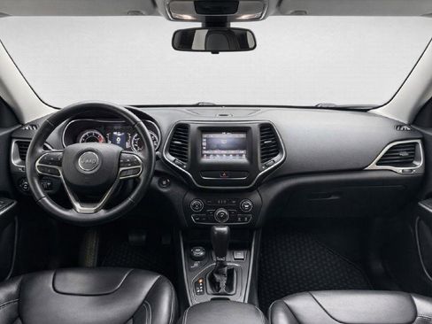 Used 2019 Jeep Cherokee Latitude Plus w/ Cold Weather Group image 19