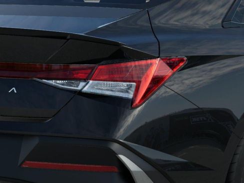 Certified 2025 Hyundai Elantra Sport w/ Cargo Package FWD image 10