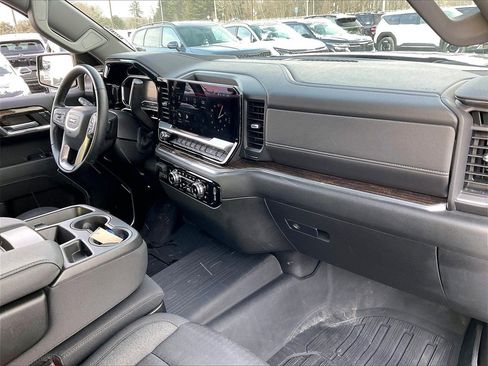 Used 2023 GMC Sierra 1500 Elevation image 13