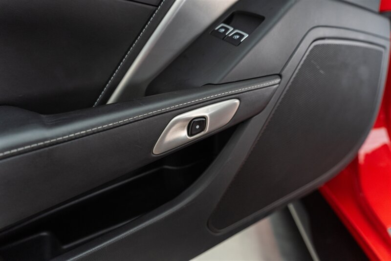 Used 2018 Chevrolet Corvette Z06 RWD image 78