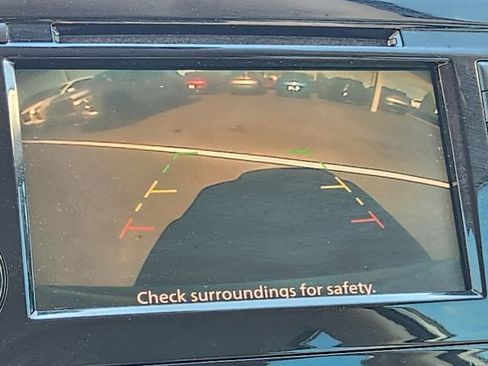 Used 2019 Nissan Rogue S image 23