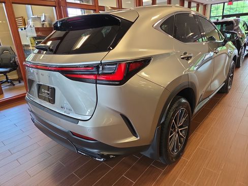 Certified 2025 Lexus NX 350 AWD w/ Accessory Package (2T) image 3