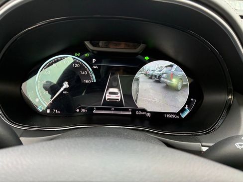 Used 2022 Genesis GV70 3.5T Sport w/ Sport Prestige Package image 39