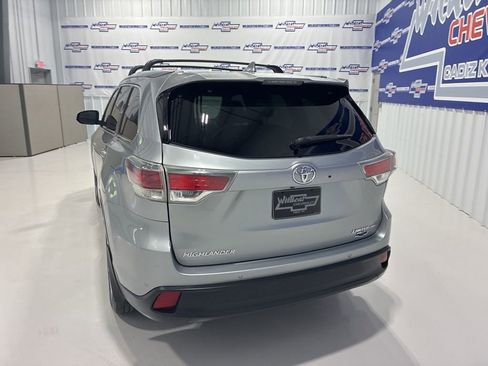 Used 2015 Toyota Highlander Limited image 5