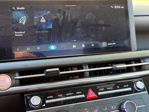 Used 2025 Hyundai Santa Cruz SE image 11