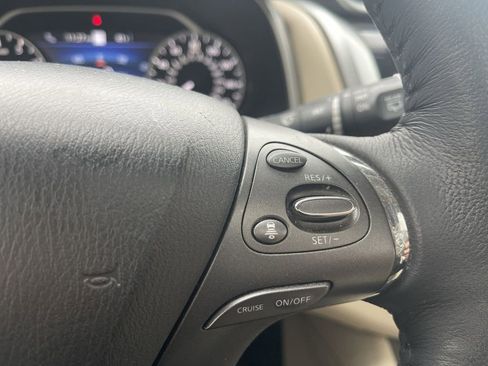 Used 2019 Nissan Murano Platinum w/ Cargo Package image 12