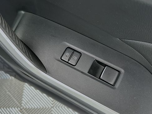 Used 2021 Toyota RAV4 XLE Premium FWD image 29
