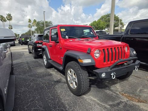 Used 2018 Jeep Wrangler Sport AWD/4WD image 2