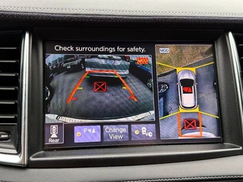 Used 2019 INFINITI QX50 Essential w/ Sensory Package FWD image 2