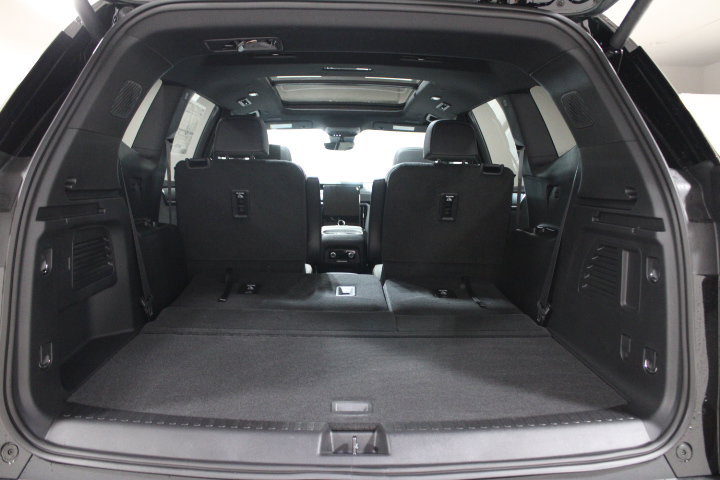New 2026 GMC Acadia AT4 w/ Luxury Package AWD/4WD image 15