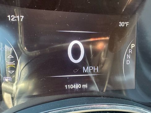 Used 2017 Jeep Grand Cherokee Limited image 5