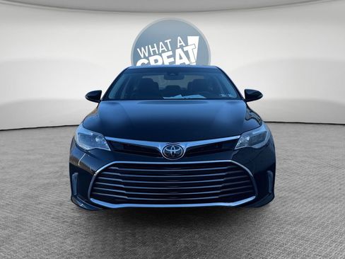 Used 2018 Toyota Avalon XLE Premium w/ All Weather Liner Package image 9