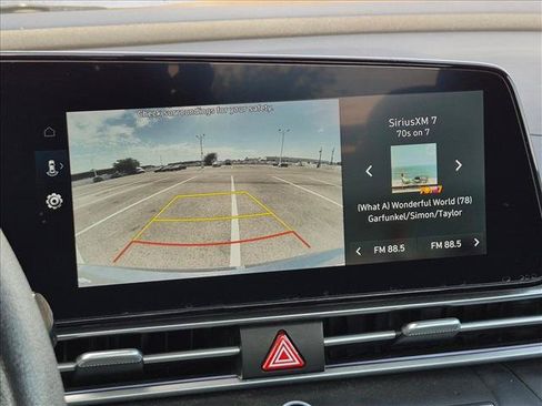 Used 2024 Hyundai Elantra SEL FWD image 13