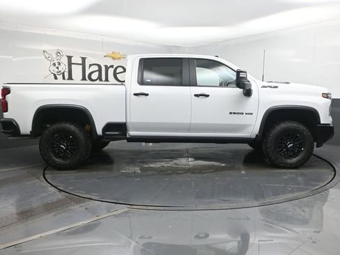 New 2026 Chevrolet Silverado 2500 ZR2 w/ LPO, Dark Essentials Package image 27