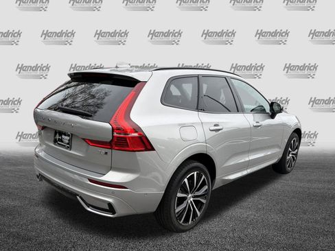 Certified 2025 Volvo XC60 B5 Plus image 10