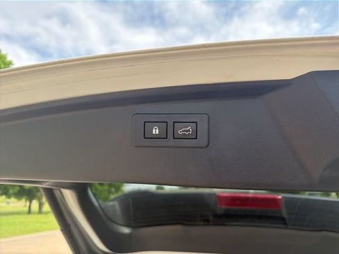 Used 2021 Subaru Outback Touring XT AWD/4WD image 20
