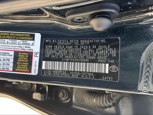 Used 2017 Toyota Camry LE image 16