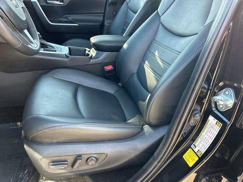 Used 2025 Toyota RAV4 XLE Premium image 13