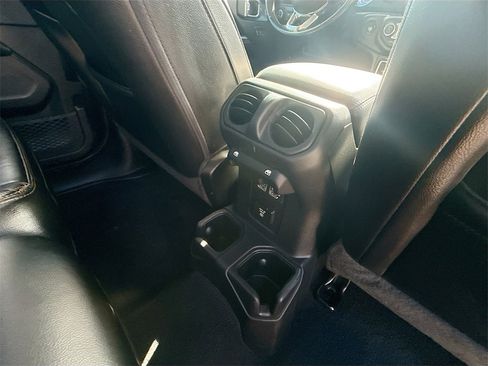 Used 2021 Jeep Gladiator Overland image 29