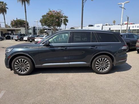Used 2023 Lincoln Aviator Reserve RWD image 4