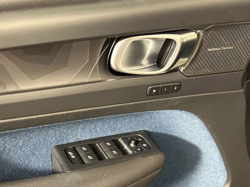 Certified 2023 Volvo XC40 Recharge Ultimate image 15