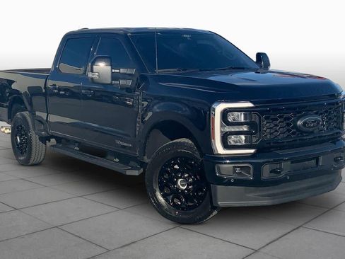 Certified 2025 Ford F250 Lariat w/ Lariat Ultimate Package AWD/4WD image 3
