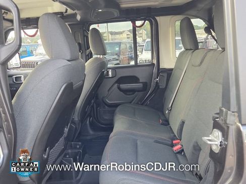 Used 2024 Jeep Wrangler Unlimited Rubicon w/ Technology Group AWD/4WD image 6