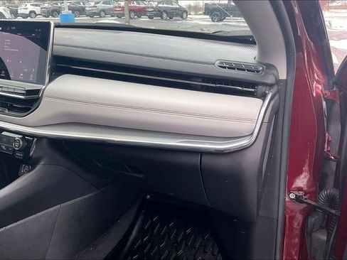 Used 2022 Jeep Compass Limited image 17