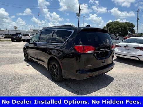 Used 2020 Chrysler Voyager Lxi FWD image 5