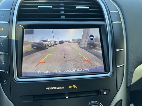 Used 2020 Lincoln Nautilus Reserve image 37