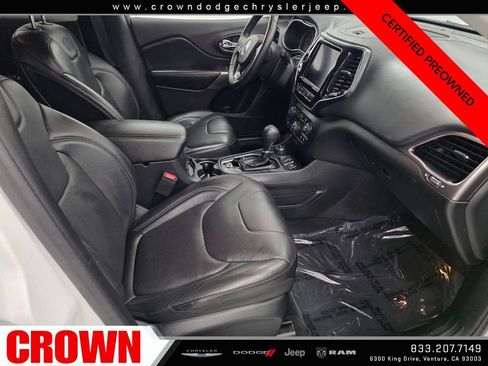 Certified 2019 Jeep Cherokee Overland w/ Technology Group AWD/4WD image 10